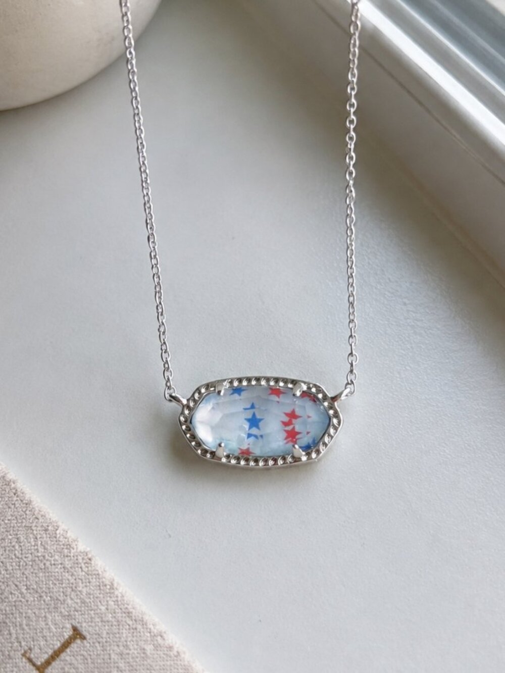 Elisa pendant necklace